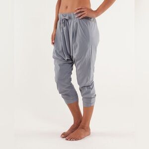 Rare LULU LEMON Modern Tranquil Pant - Heathered Polar Cream